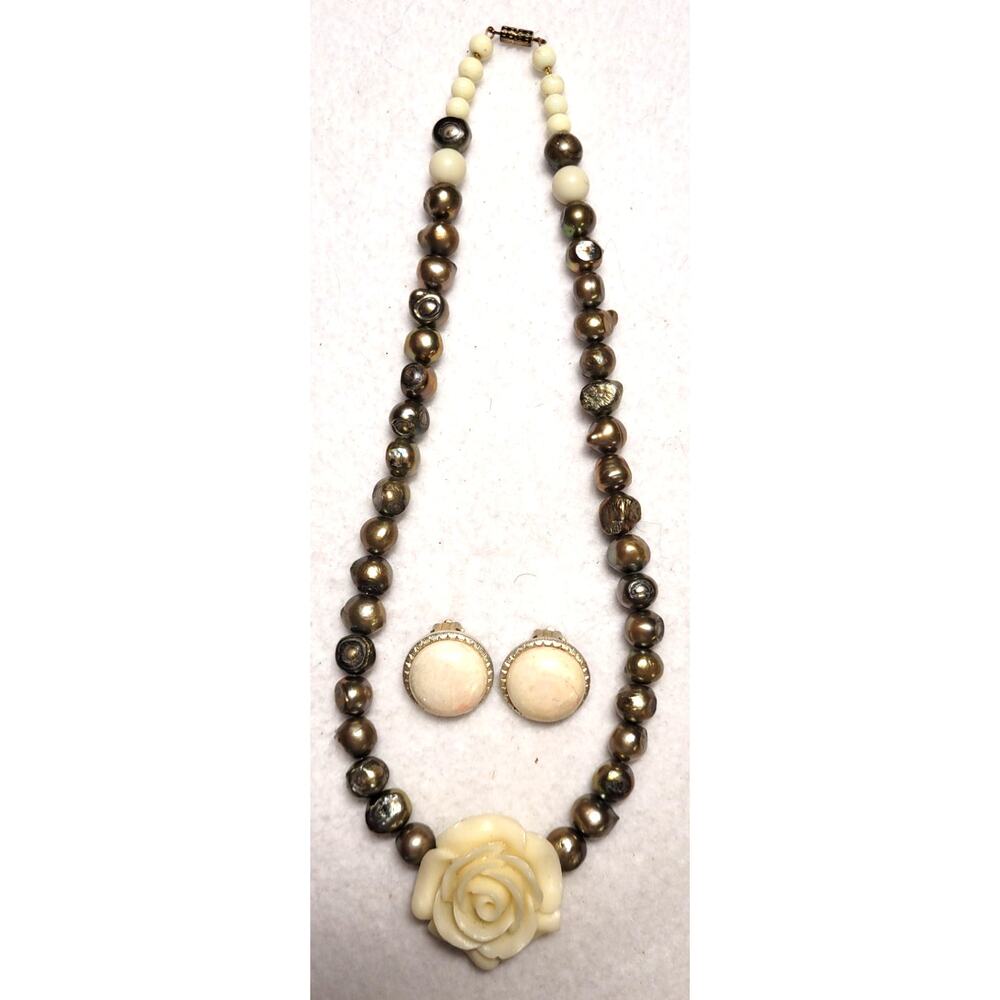 Vtg MOP Carved Plastic Rose Pendant Necklace Cream Gemstone Clip On Earrings